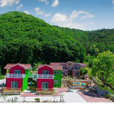Utopia Pension Gyeongju Eksteriør billede